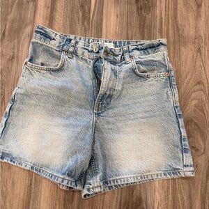 Zara Light Wash Denim Shorts Size 4